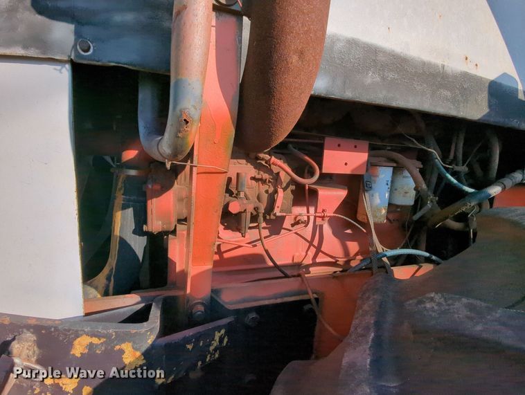 image for item MY9393 1979 Case 2470  4WD tractor