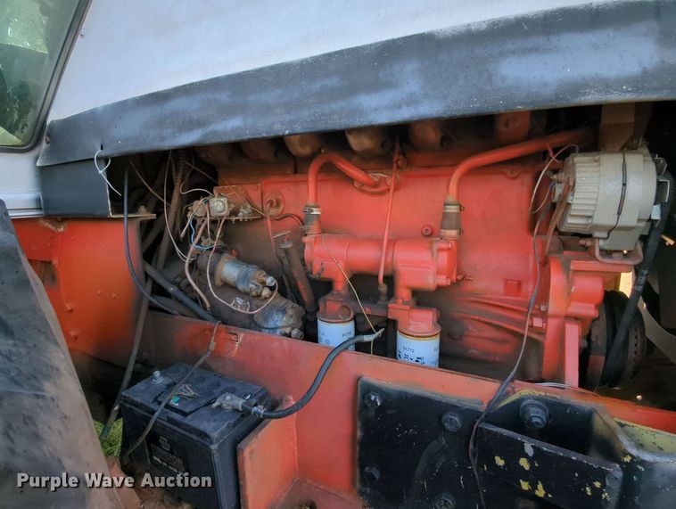 image for item MY9393 1979 Case 2470  4WD tractor