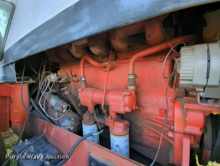 image for item MY9393 1979 Case 2470  4WD tractor