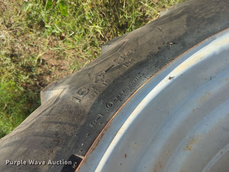 image for item MY9393 1979 Case 2470  4WD tractor