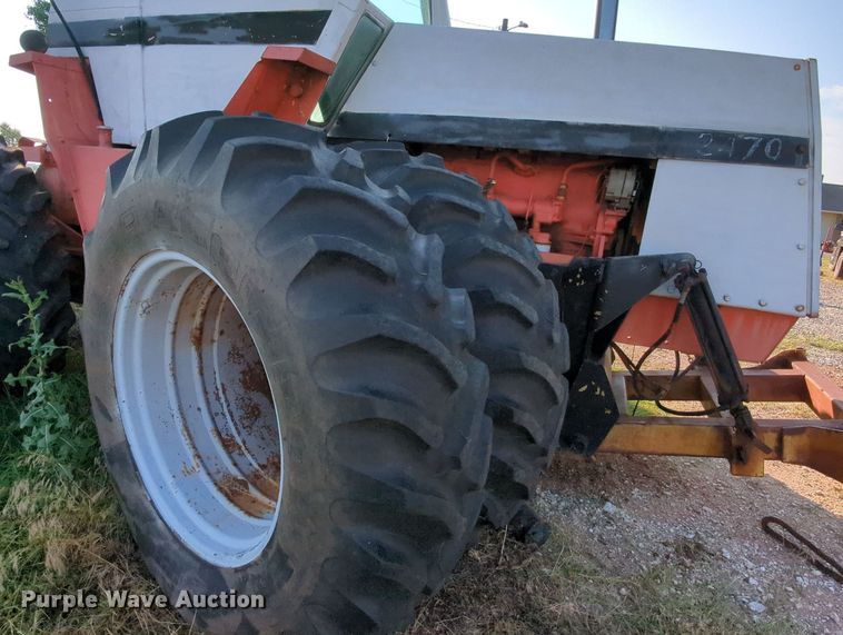 image for item MY9393 1979 Case 2470  4WD tractor