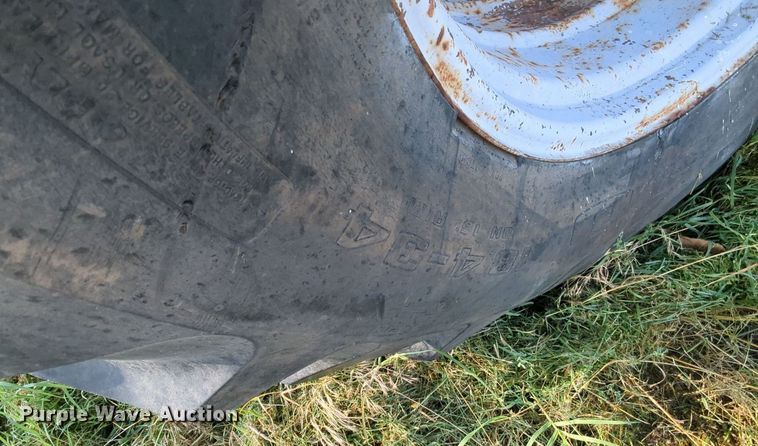 image for item MY9393 1979 Case 2470  4WD tractor