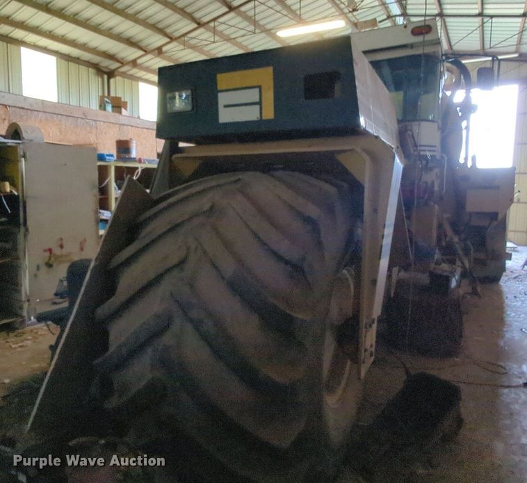 image for item MY9394 Ag-Chem TerraGator 2505  slurry applicator