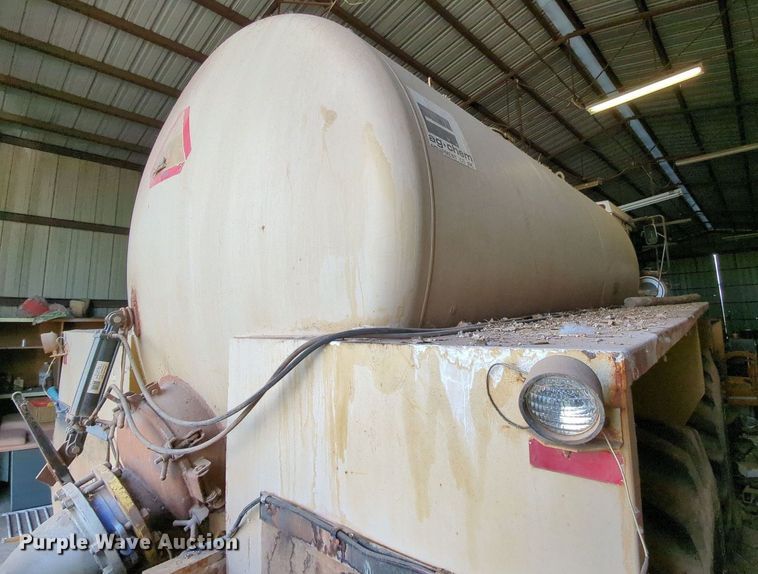 image for item MY9394 Ag-Chem TerraGator 2505  slurry applicator