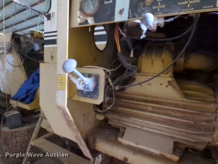 image for item MY9394 Ag-Chem TerraGator 2505  slurry applicator