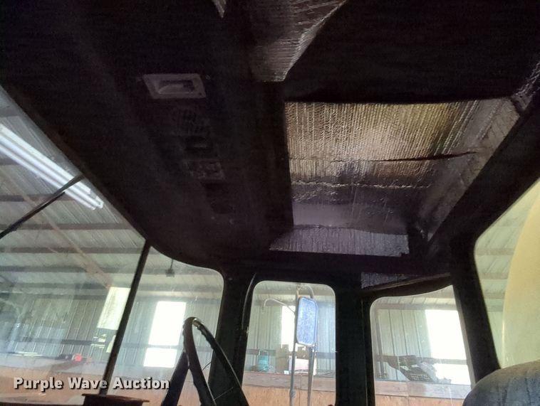 image for item MY9394 Ag-Chem TerraGator 2505  slurry applicator