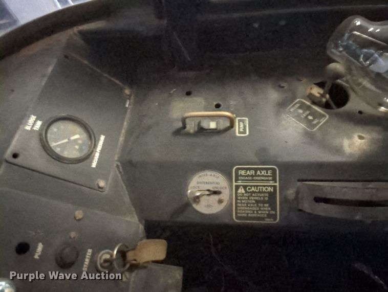 image for item MY9394 Ag-Chem TerraGator 2505  slurry applicator