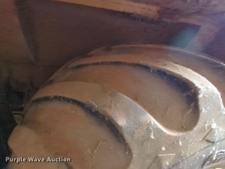 image for item MY9394 Ag-Chem TerraGator 2505  slurry applicator