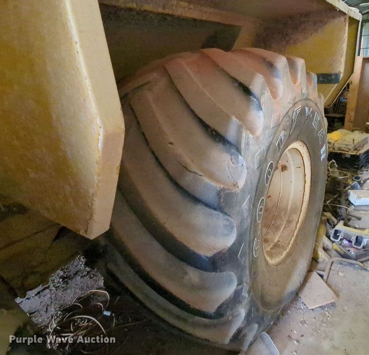 image for item MY9394 Ag-Chem TerraGator 2505  slurry applicator