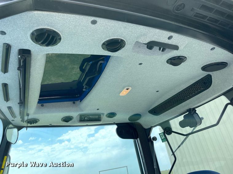 image for item NB9090 2018 New Holland Workmaster 75  MFWD tractor