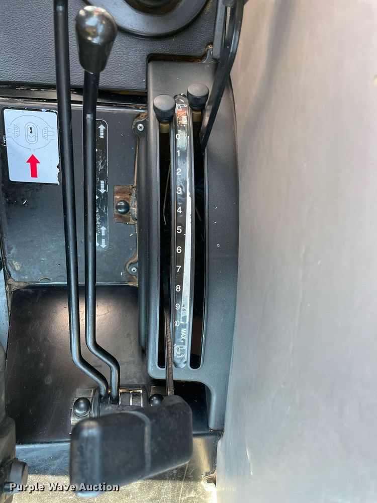 image for item NB9092 2007 Case IH JX95  MFWD tractor