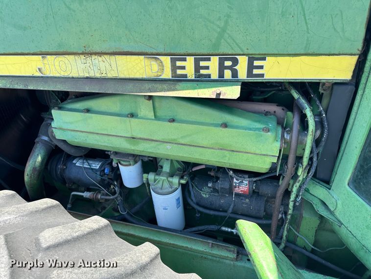 image for item NE9032 1981 John Deere 8640  4WD tractor