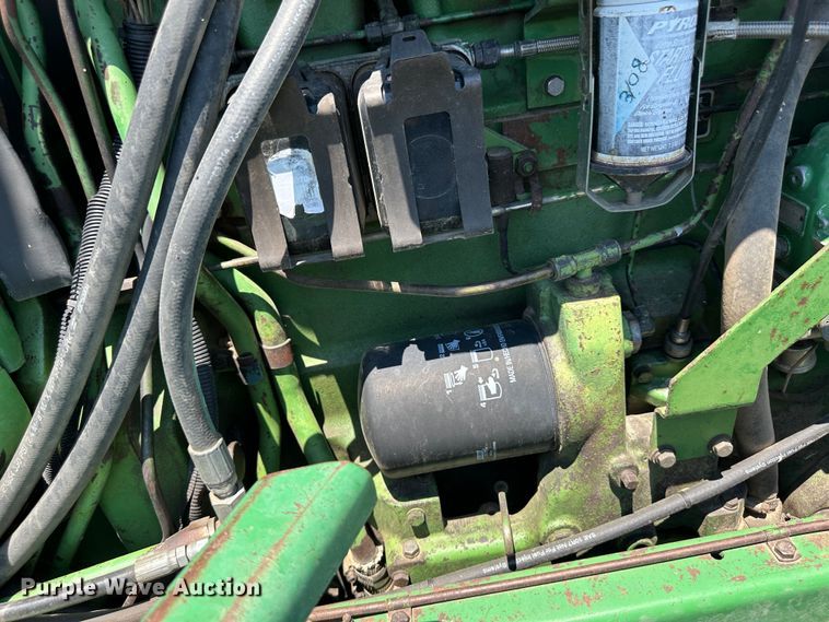 image for item NE9032 1981 John Deere 8640  4WD tractor