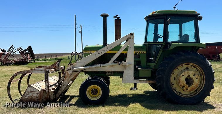 image for item NE9033 1973 John Deere 4430  tractor