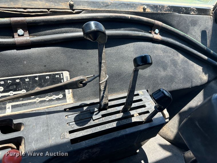 image for item NE9033 1973 John Deere 4430  tractor