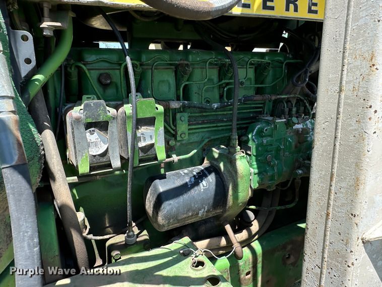 image for item NE9033 1973 John Deere 4430  tractor