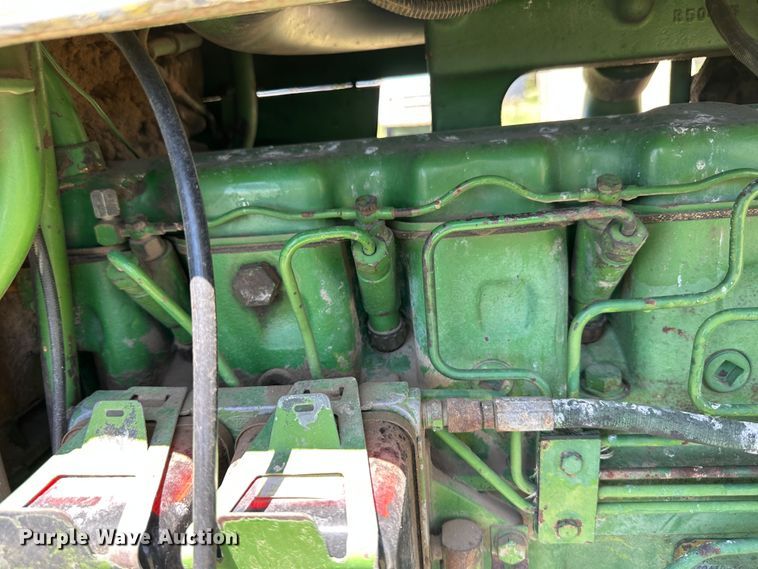 image for item NE9033 1973 John Deere 4430  tractor