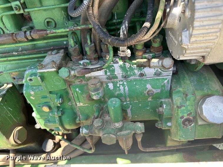 image for item NE9033 1973 John Deere 4430  tractor