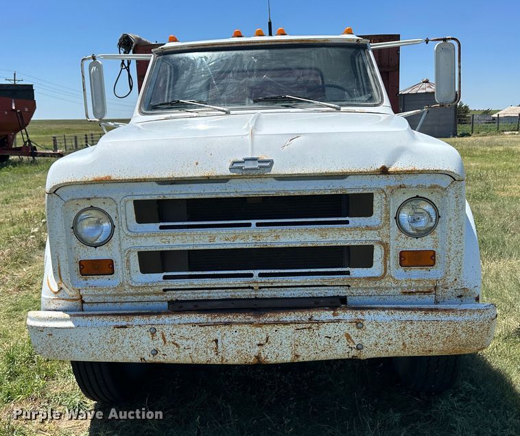 image for item NE9034 1972 Chevrolet C50  grain truck