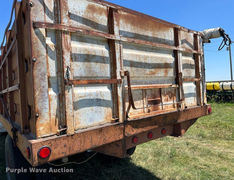 image for item NE9034 1972 Chevrolet C50  grain truck