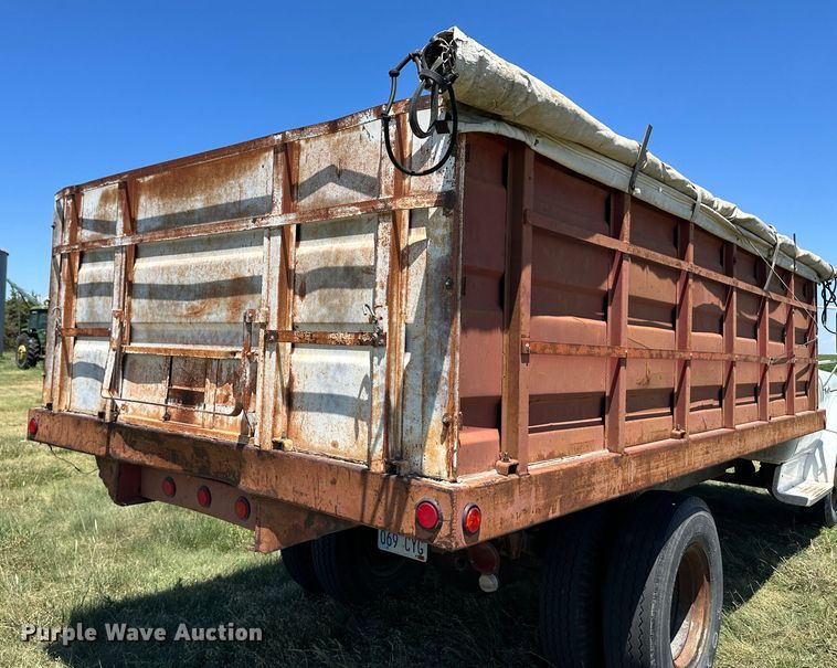 image for item NE9034 1972 Chevrolet C50  grain truck