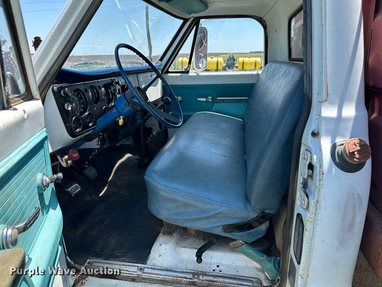 image for item NE9034 1972 Chevrolet C50  grain truck