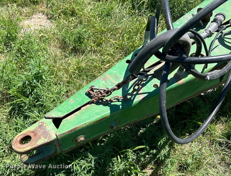 image for item NE9036 John Deere 7200  planter