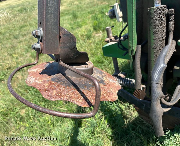 image for item NE9036 John Deere 7200  planter