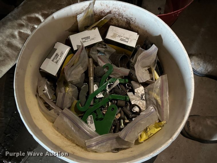 image for item NE9036 John Deere 7200  planter