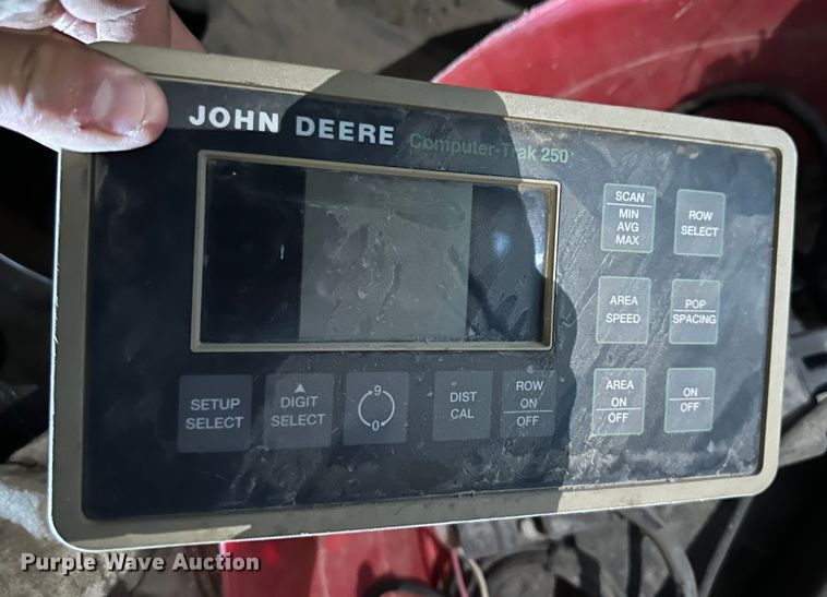 image for item NE9036 John Deere 7200  planter