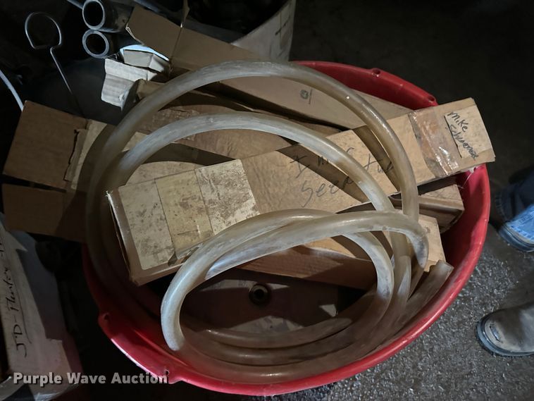 image for item NE9036 John Deere 7200  planter