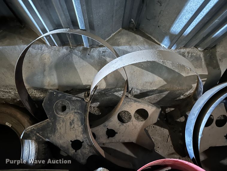 image for item NE9036 John Deere 7200  planter