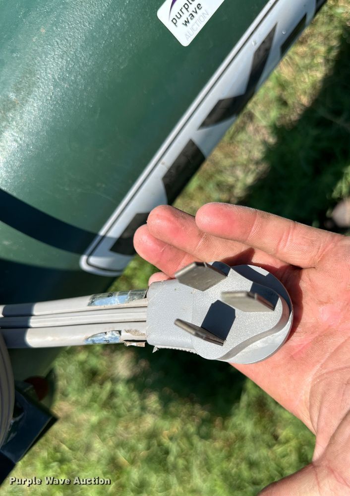 image for item NE9038 My-D Han-D  auger