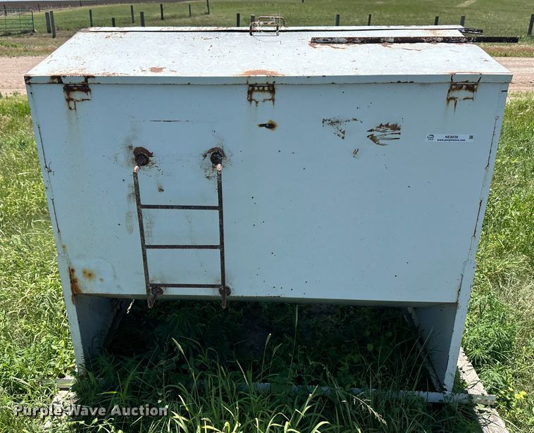 image for item NE9039 My-D Han-D  cake feeder