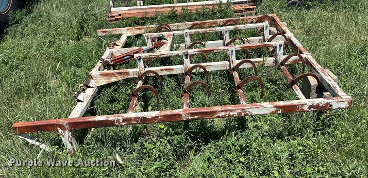 image for item NE9040 Bale accumulator grapple