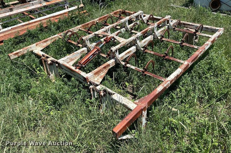 image for item NE9040 Bale accumulator grapple