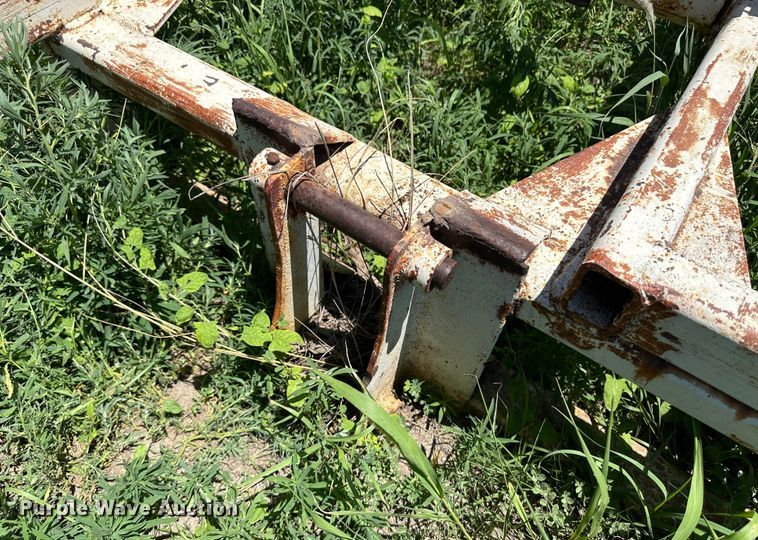 image for item NE9040 Bale accumulator grapple