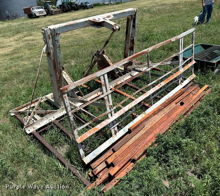 image for item NE9041 Bale stacker