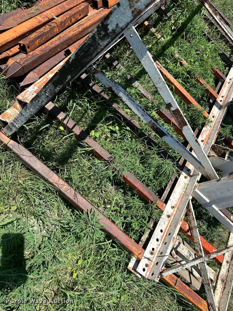 image for item NE9041 Bale stacker