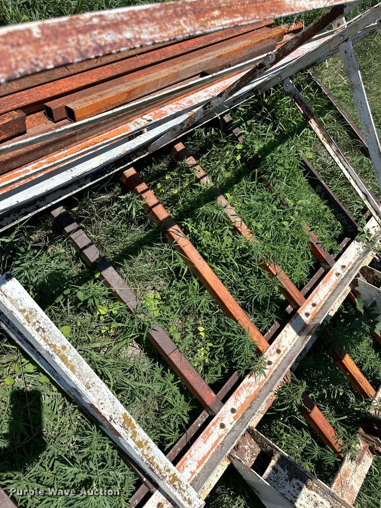 image for item NE9041 Bale stacker