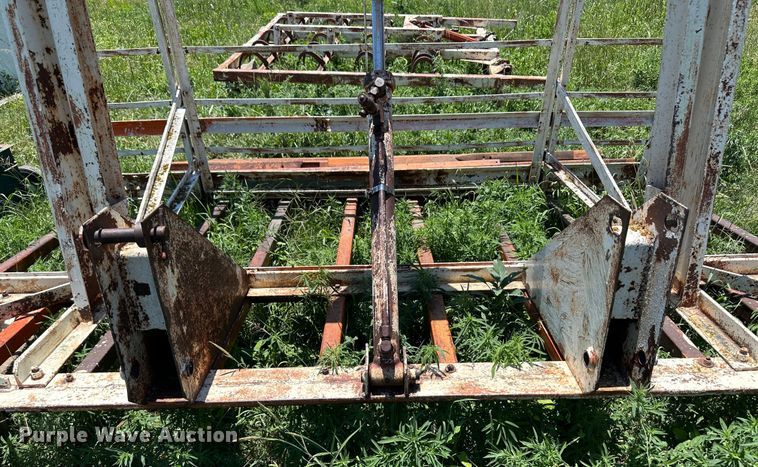 image for item NE9041 Bale stacker