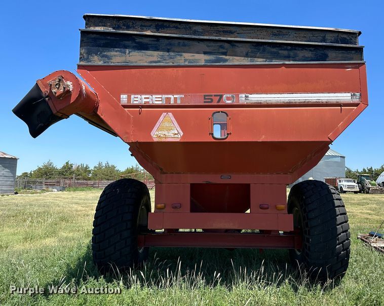 image for item NE9042 Unverferth GC70  grain cart