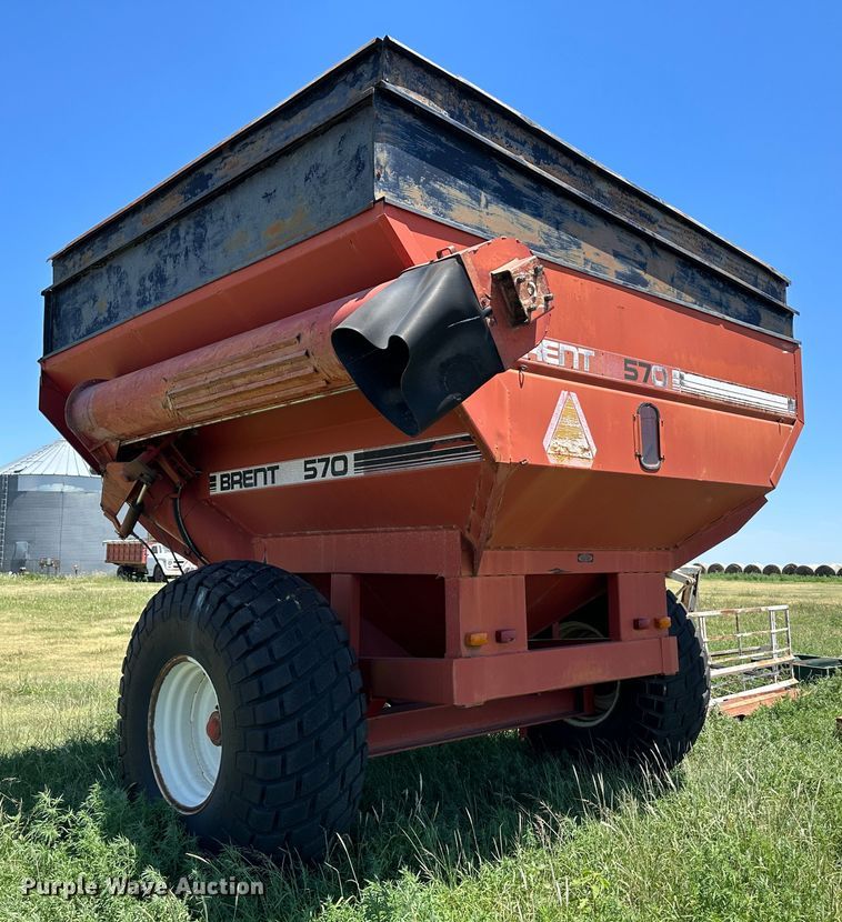 image for item NE9042 Unverferth GC70  grain cart