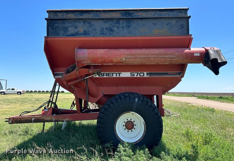 image for item NE9042 Unverferth GC70  grain cart