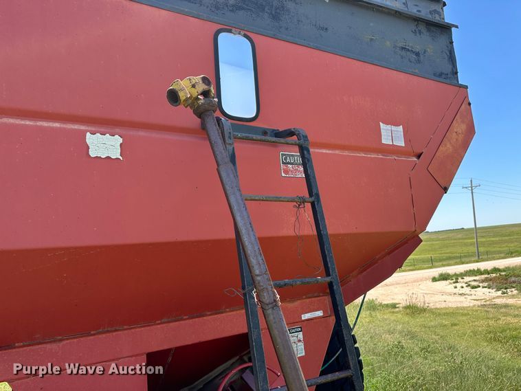 image for item NE9042 Unverferth GC70  grain cart