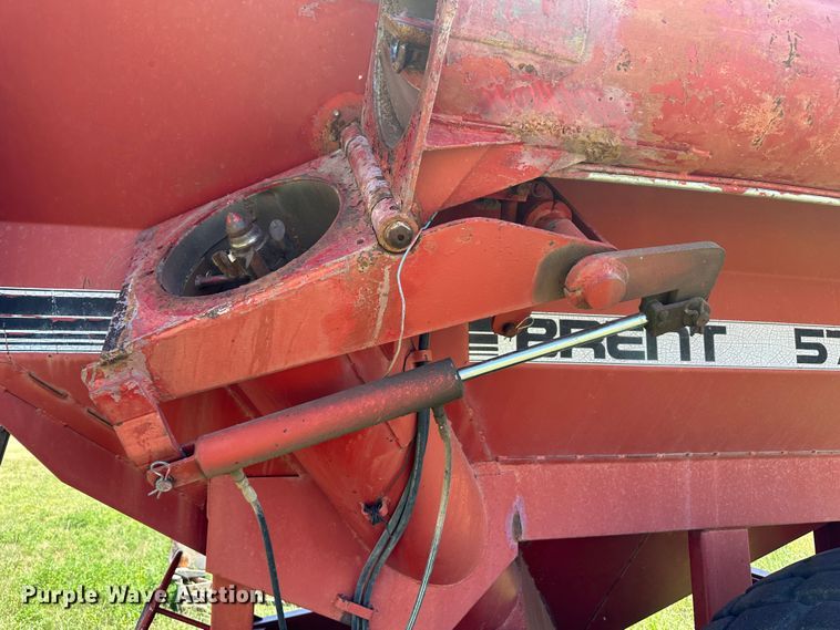 image for item NE9042 Unverferth GC70  grain cart