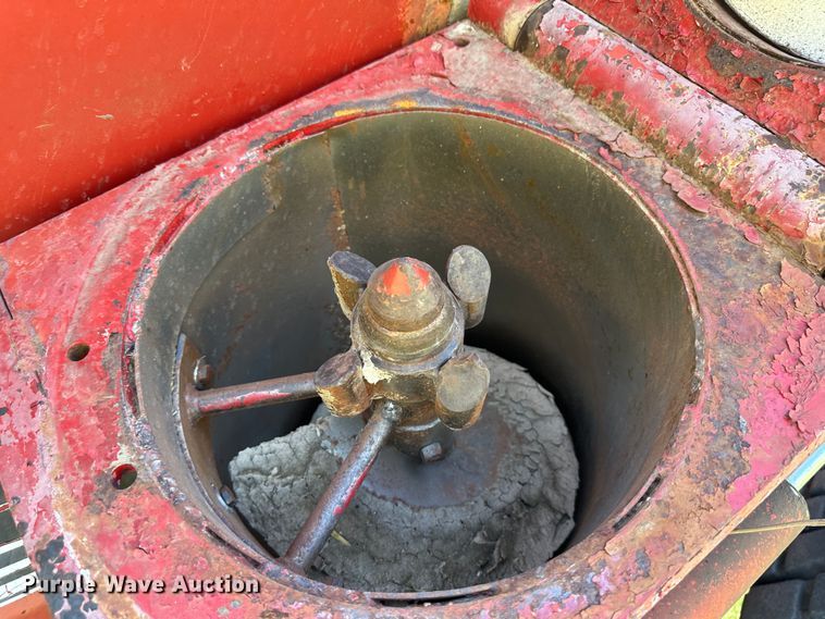 image for item NE9042 Unverferth GC70  grain cart