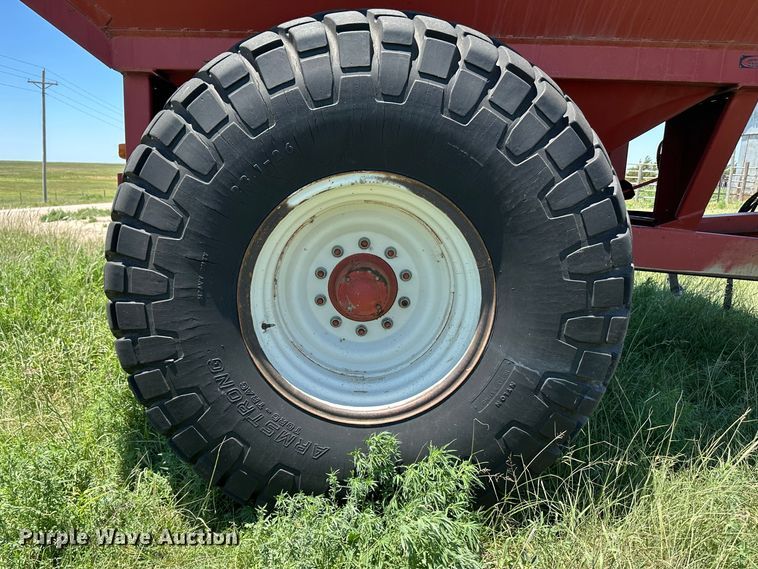 image for item NE9042 Unverferth GC70  grain cart