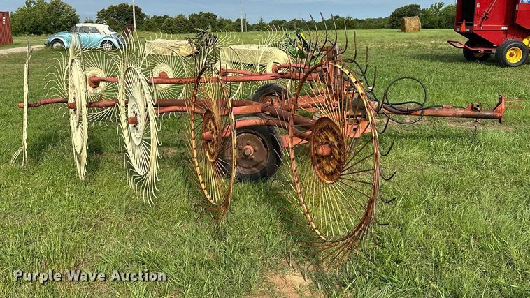 image for item OC9040 Tonutti  hay rake