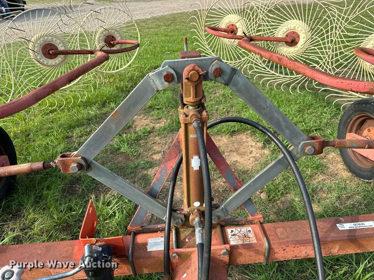 image for item OC9040 Tonutti  hay rake